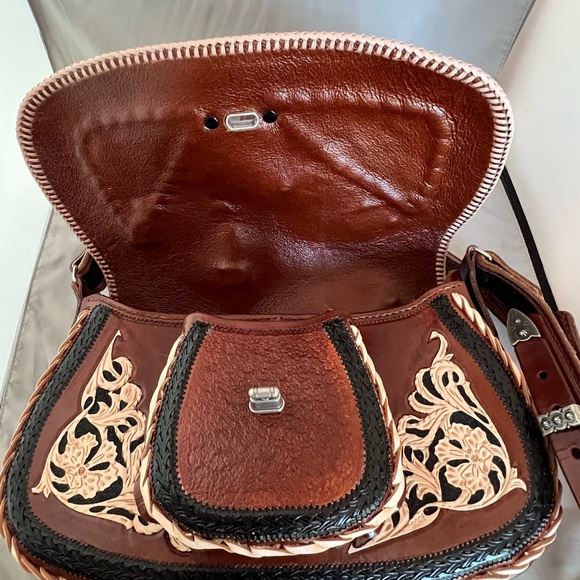Mustang Western Saddle Purse, Handmade in USA by JohnPaul Leatherworks NWOT - Picture 11 of 15